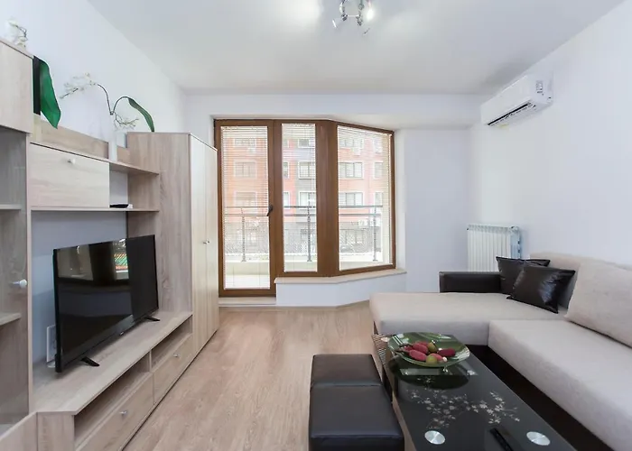 Apartahotel Modern And Bright Near Center - Free Parking Sofía