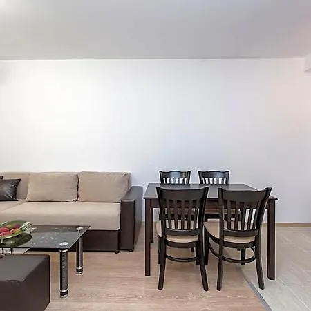 아파트호텔 Modern And Bright Near Center - Free Parking 소피아