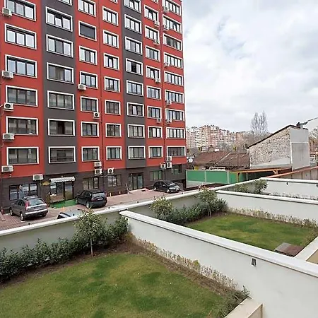 Modern And Bright Near Center - Free Parking 아파트호텔 4*
