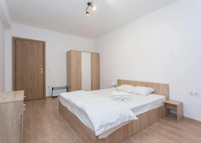 Modern And Bright Near Center - Free Parking Aparthotel Sofia