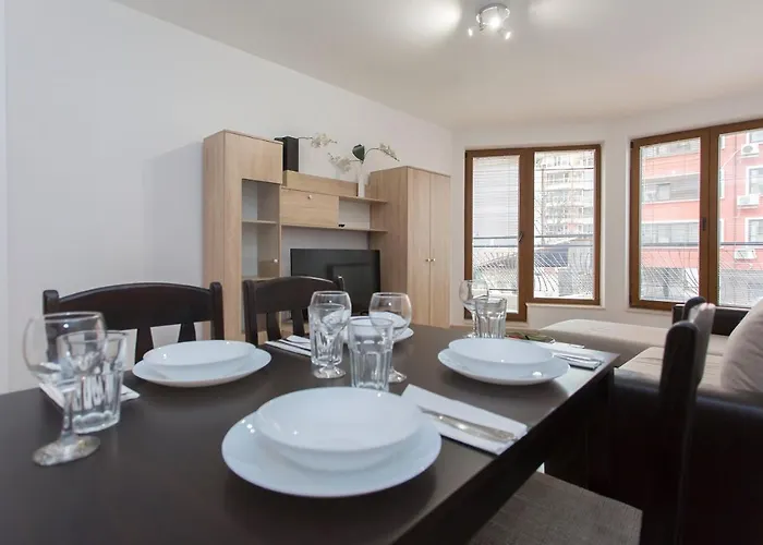 Modern And Bright Near Center - Free Parking Aparthotel Sofia