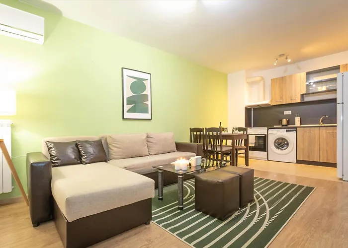 Modern And Bright Near Center - Free Parking Sofia